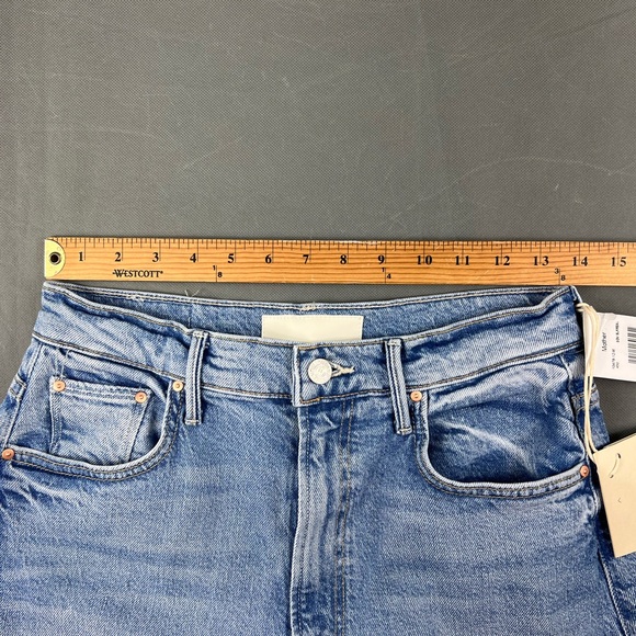 NWT MOTHER The Lasso Sneak High Rise Jeans in Sow Surreal Sz 28 - Picture 14 of 14